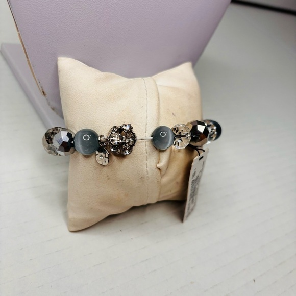 2/$25 MONET Beaded Elastic Bracelet - Picture 4 of 6